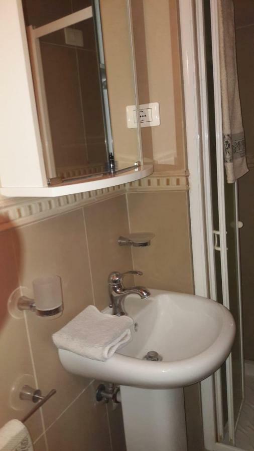 Bastiano'S Rooms Catania-Fontanarossai nemzetközi repülőtér Kültér fotó